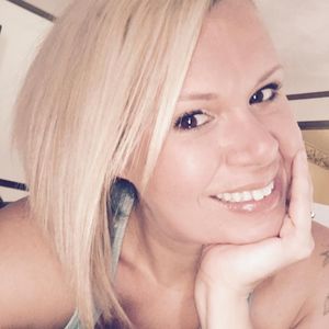 Meet your Posher, Nikki jo