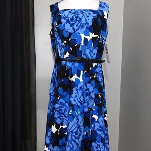 London Times Floral Print Sleeveless Belted Dress