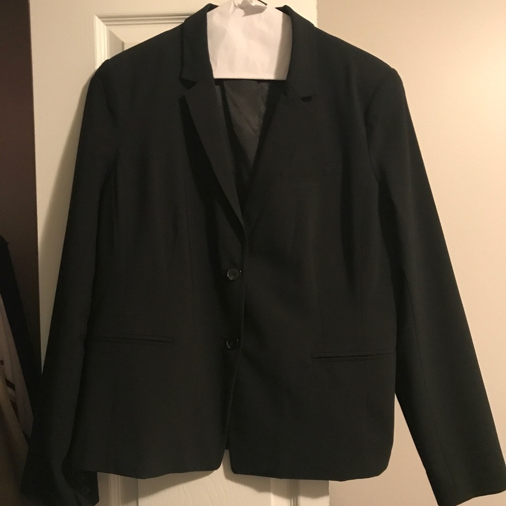 GAP black blazer
