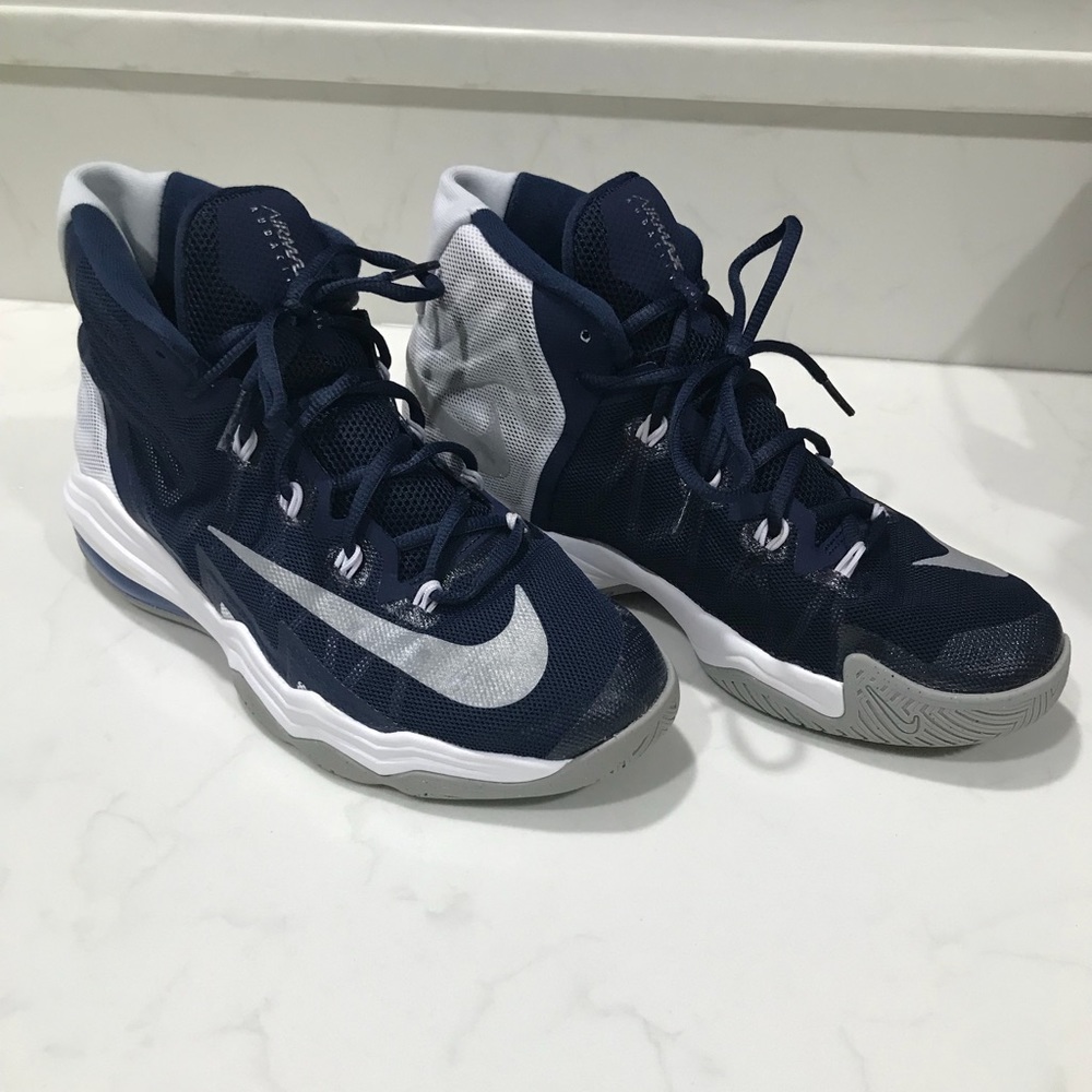 Nike Air Max basketball shoes