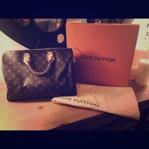 Louise Vuitton Speedy 35