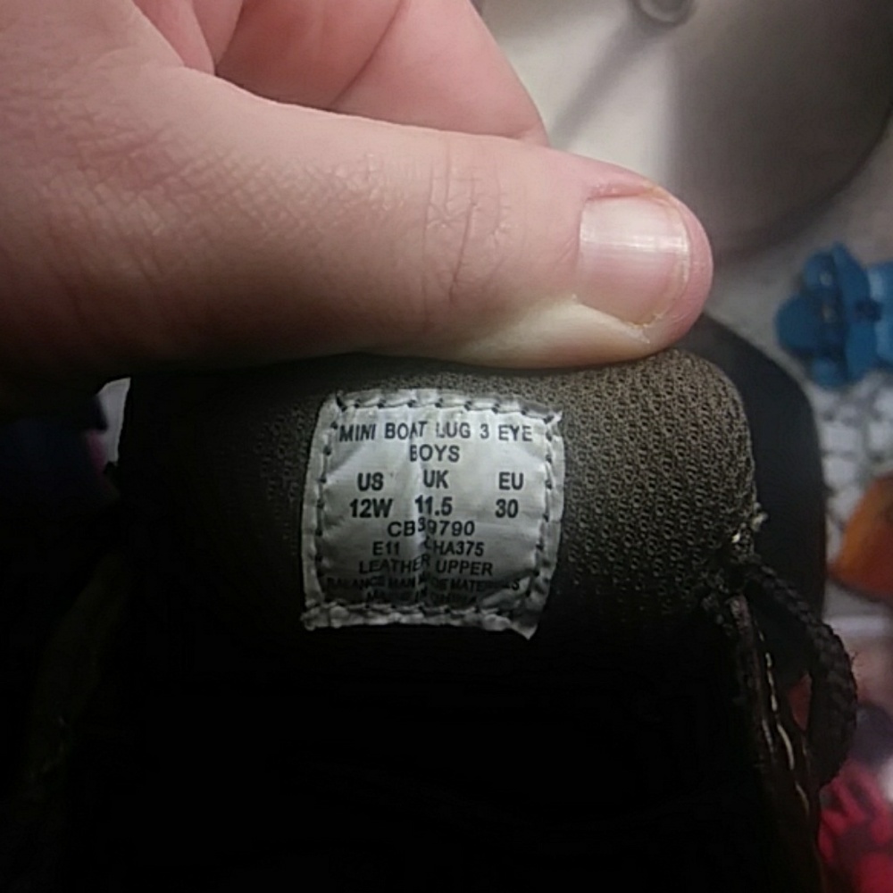 Shoes - Picture 3 of 5