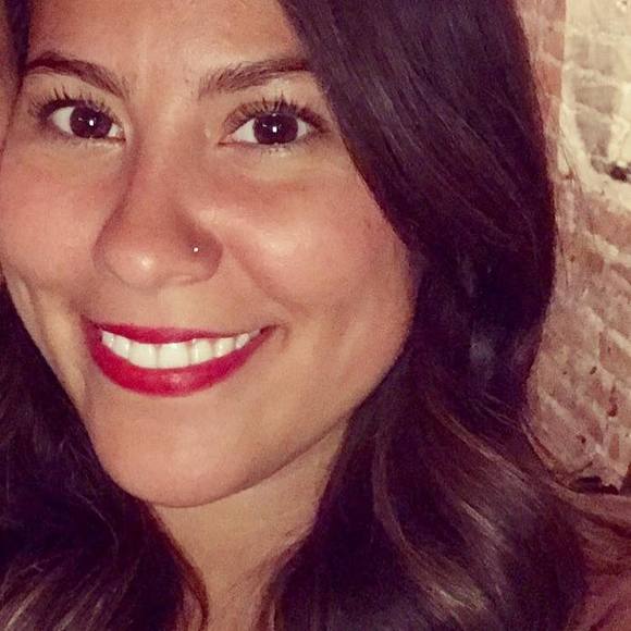 Meet your Posher, Cathy - Picture 1 of 1