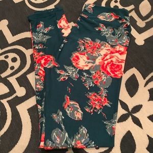 Brand new LuLaRoe OS leggings