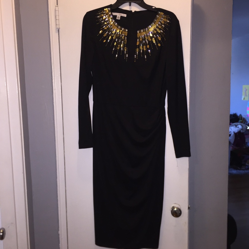 🎀New Maggy London Mesh dress with sequin detail🎀