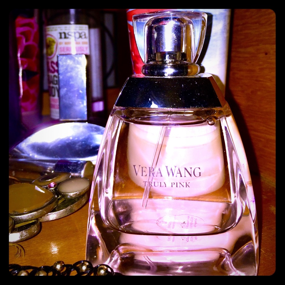 Vera Wang Truly Pink perfume