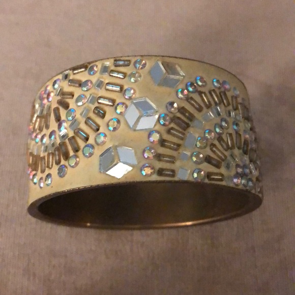 Francesca's Collections Jewelry - ⭐️NWOT⭐️Gold & silver cuff bracelet