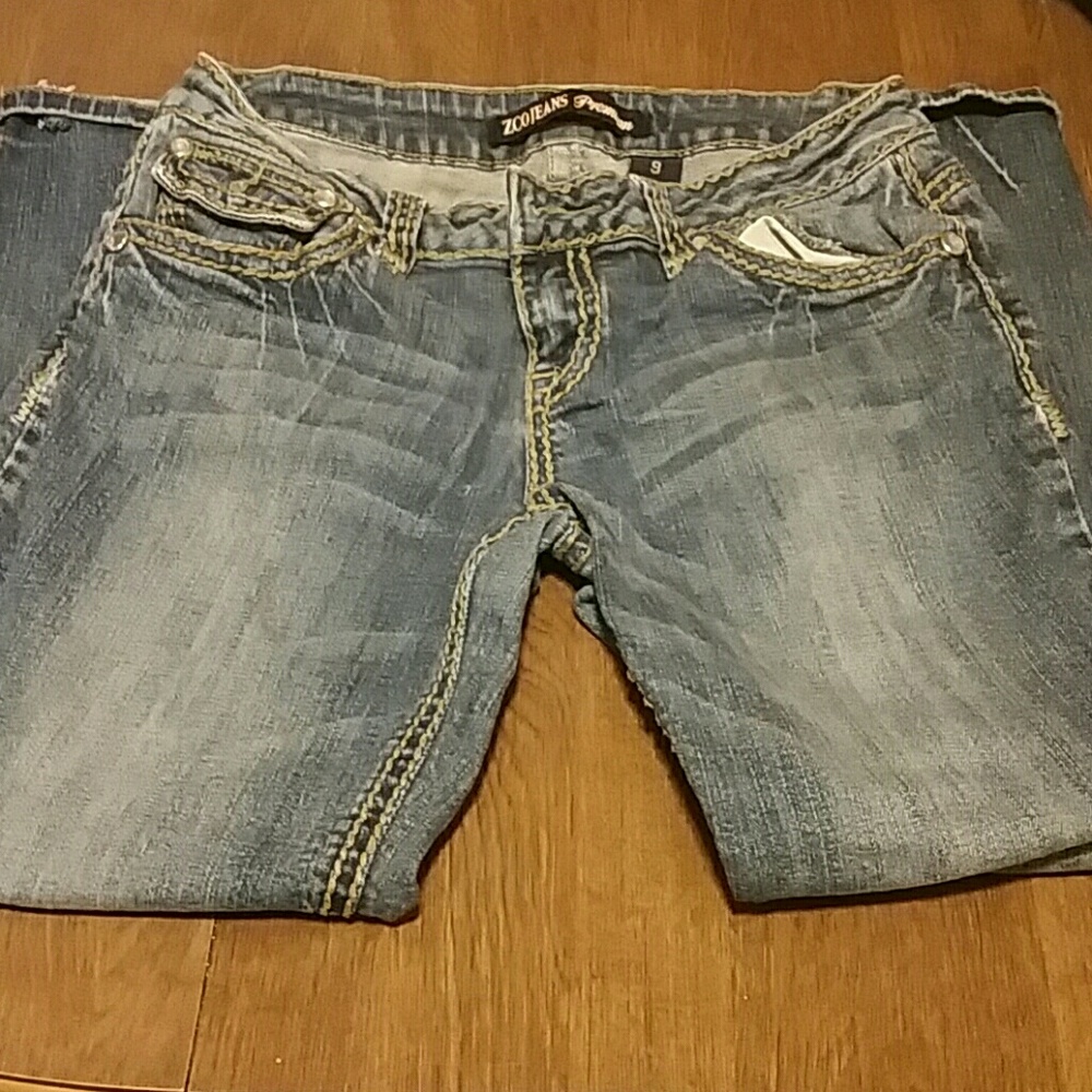 Size 9 capris or crop pants