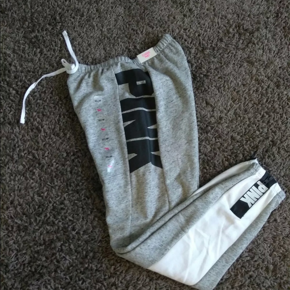 ☃️🎄☃️~ ISO: These exact VS classic pants/sweats