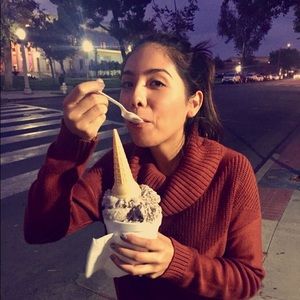 Meet your Posher, Alejandra