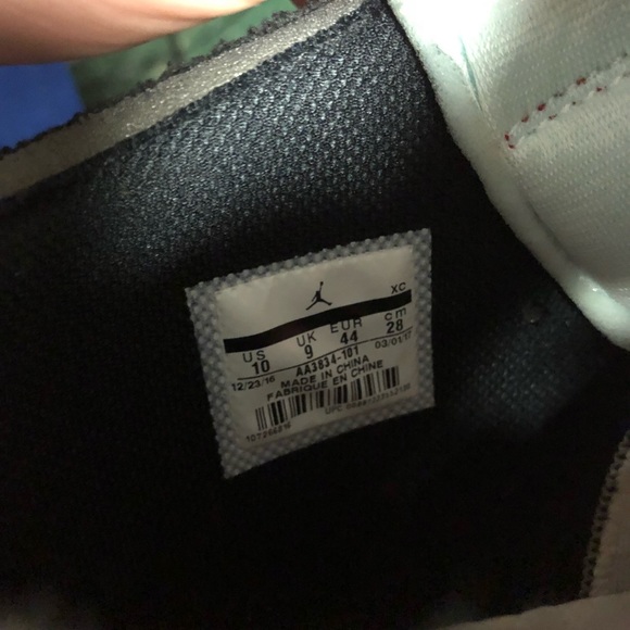 Air Jordan 1 off white size 10 worn - Picture 8 of 8