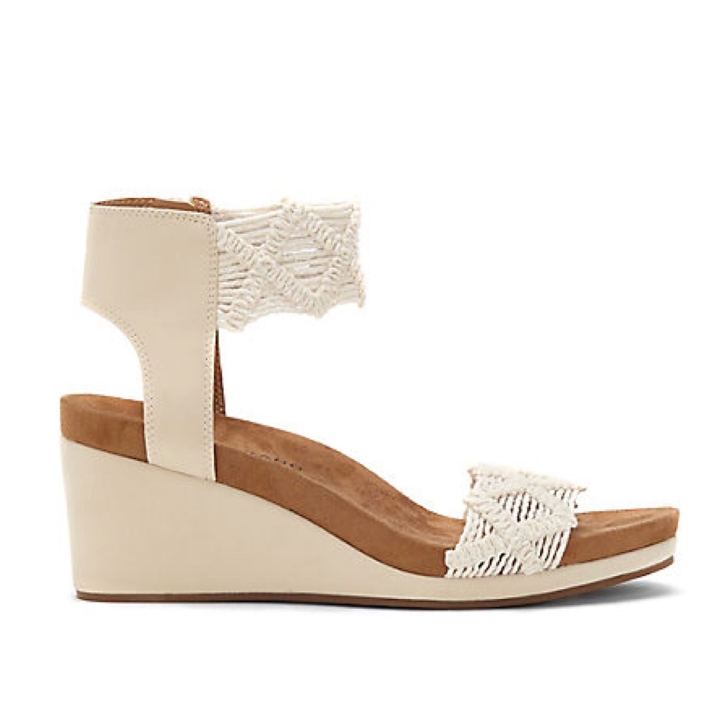 Cream wedges lucky brand