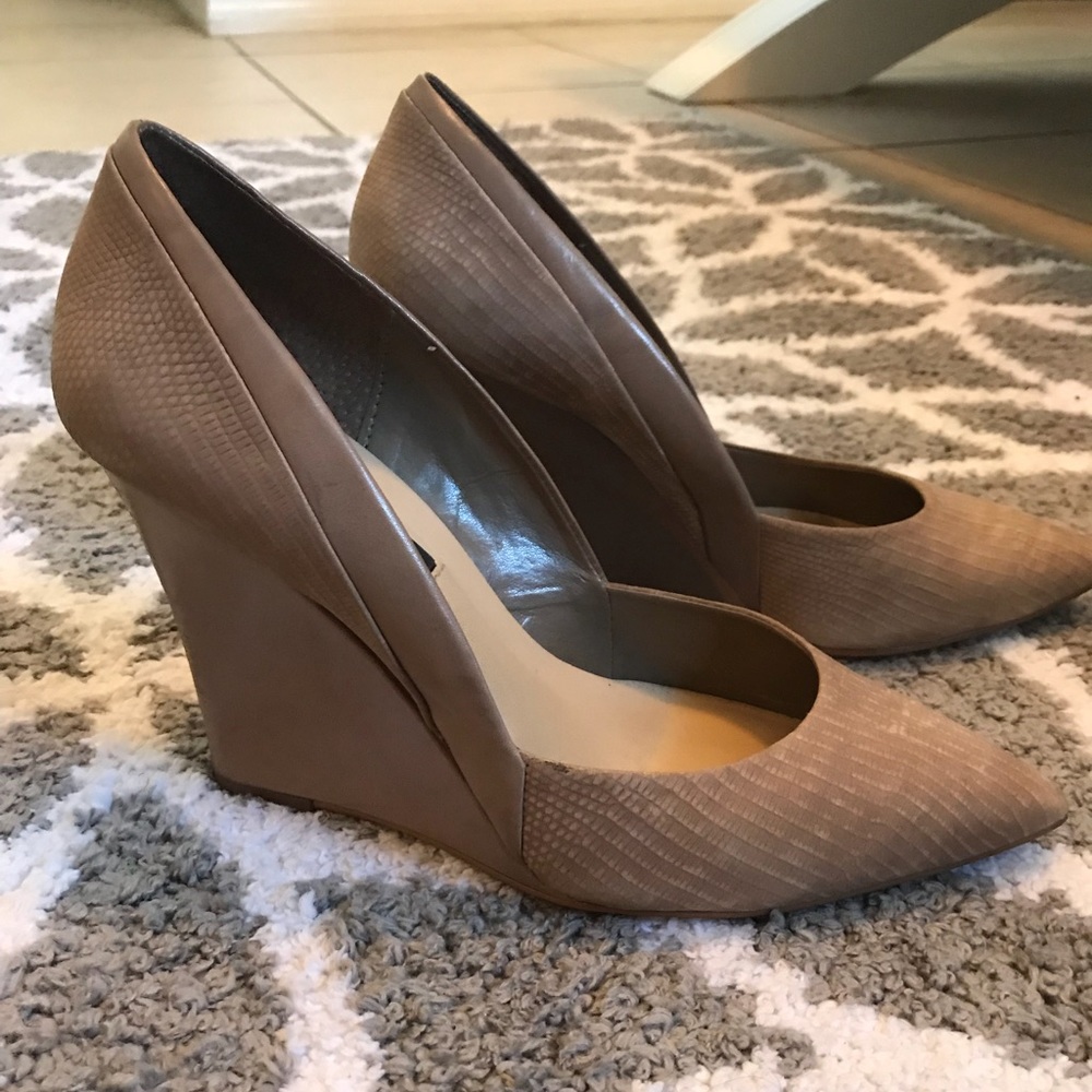 STEVEN by Steve Madden "SEKURITY" Pointed Wedge