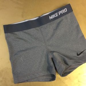 ✨Nike Dri-Fit Compression Shorts - M - EUC✨