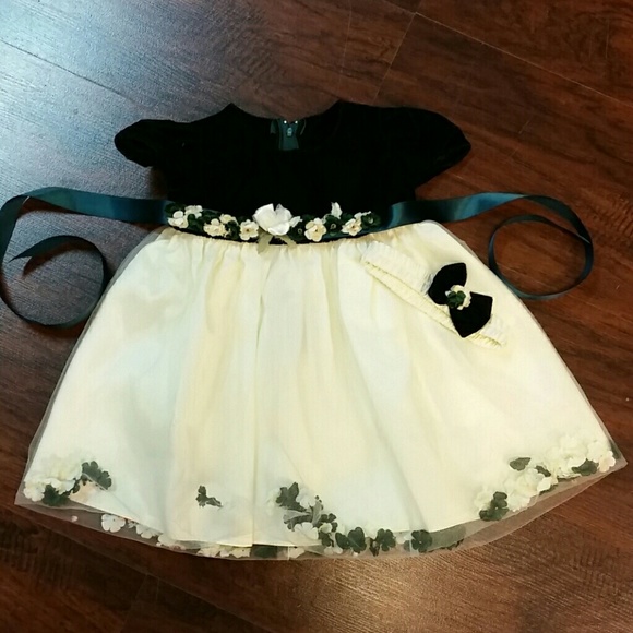 Vintage Other - Emerald Green Festive Girl Dress