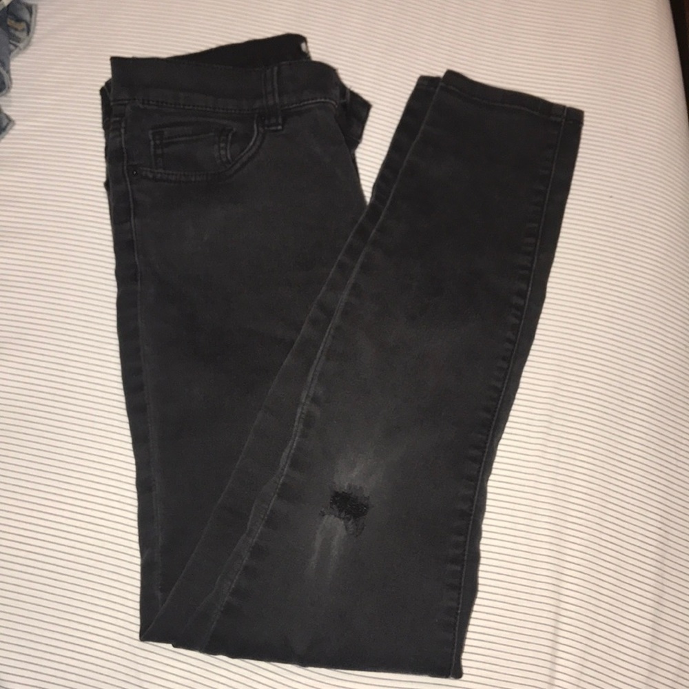 Distressed Black Jeggings