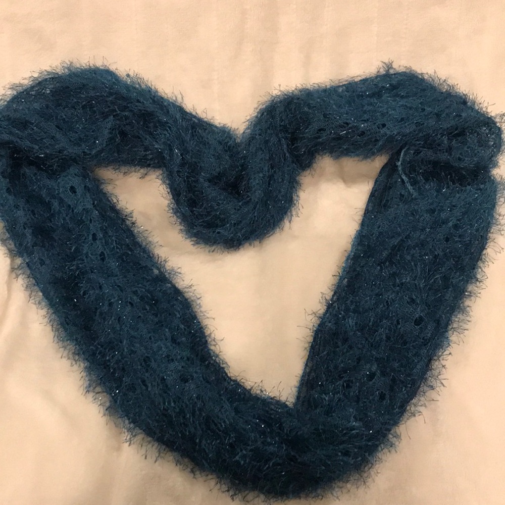 Fuzzy Blue scarf