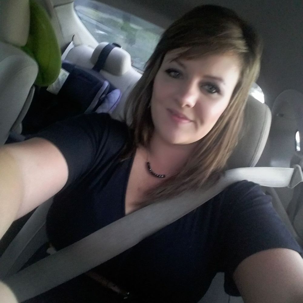 Meet your Posher, Courtney