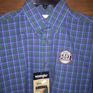 NWT Wrangler Riata plaid shirt