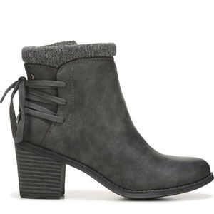 Roxy Dakota Gray\Black Booties