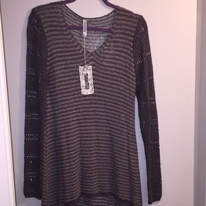 NWT dark and light gray thin sweater