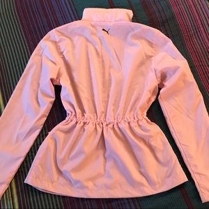 Puma women’s windbreaker, pale pink, practical