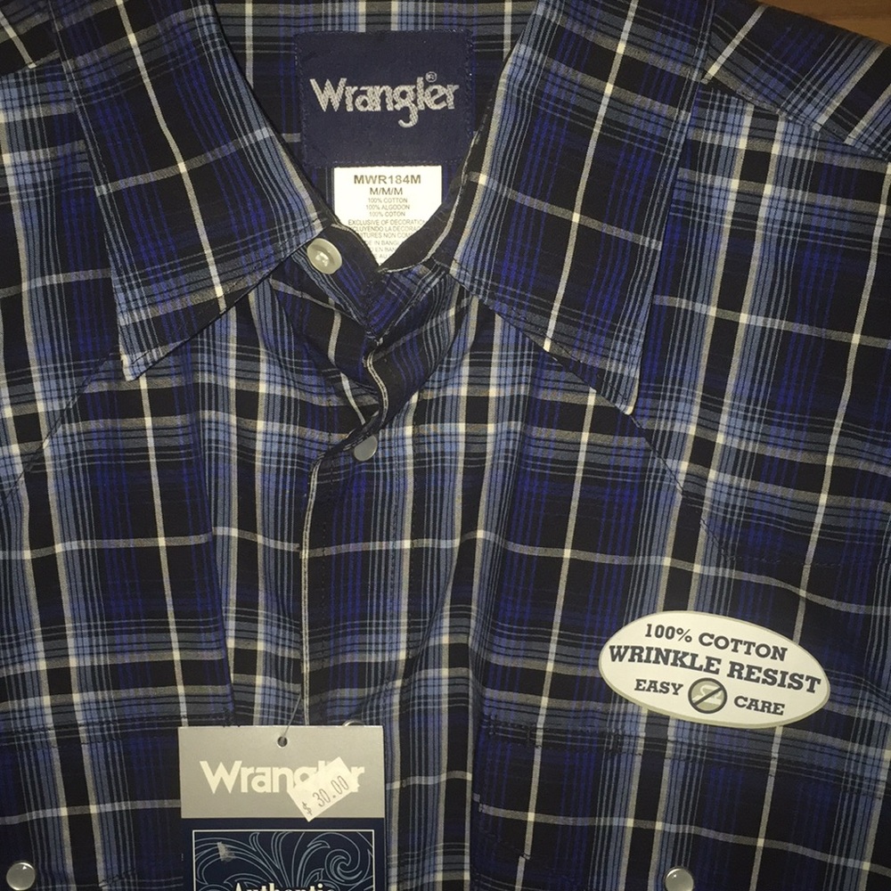 NWT Wrangler Pearl Snap Shirt
