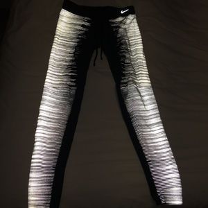 Women’s Nike Reflective Leggings