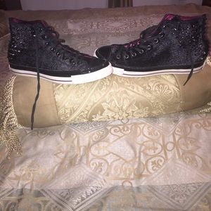 Black Velvet Studded Chuck Taylor’s Men’s 10 Wm 12