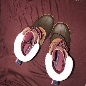 Tommy Hilfiger bean boots