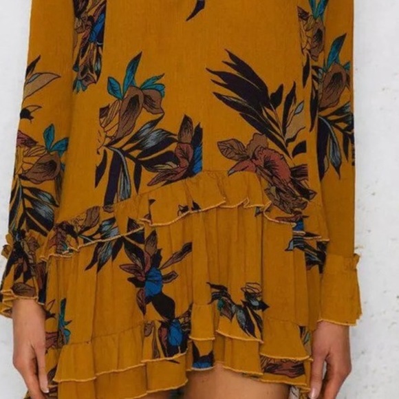 ⭐️A-Lined Ruffled Dress 🌟 - Picture 8 of 8