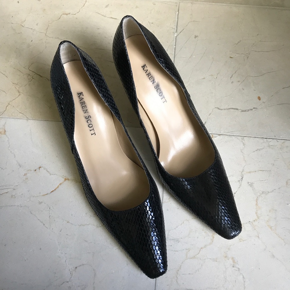 Karen Scott black leather