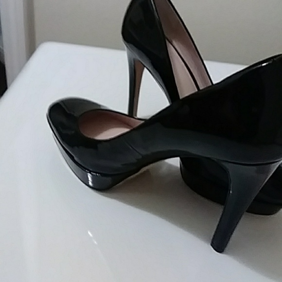 Pumps - Picture 2 of 4