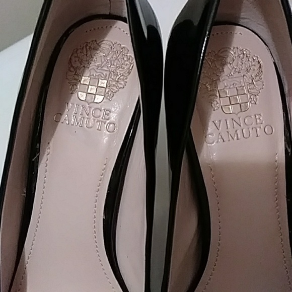 Pumps - Picture 3 of 4