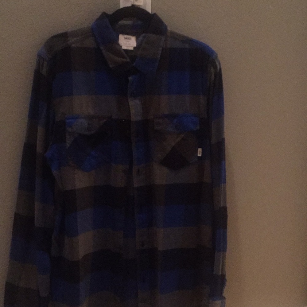 4 checkered flannel Vans shirts