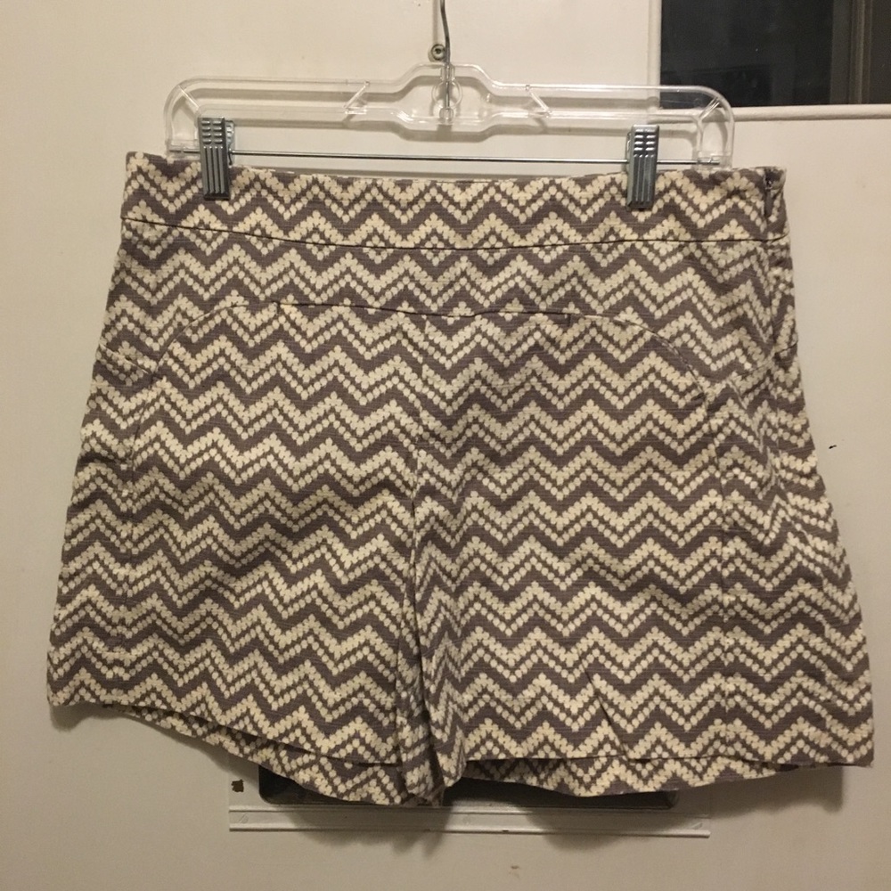 Anthropology Gray and white chevron shorts