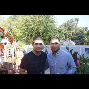 Meet your Posher, Avelino