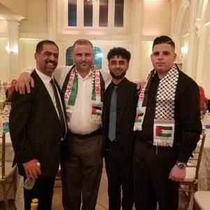 Meet your Posher, Issa