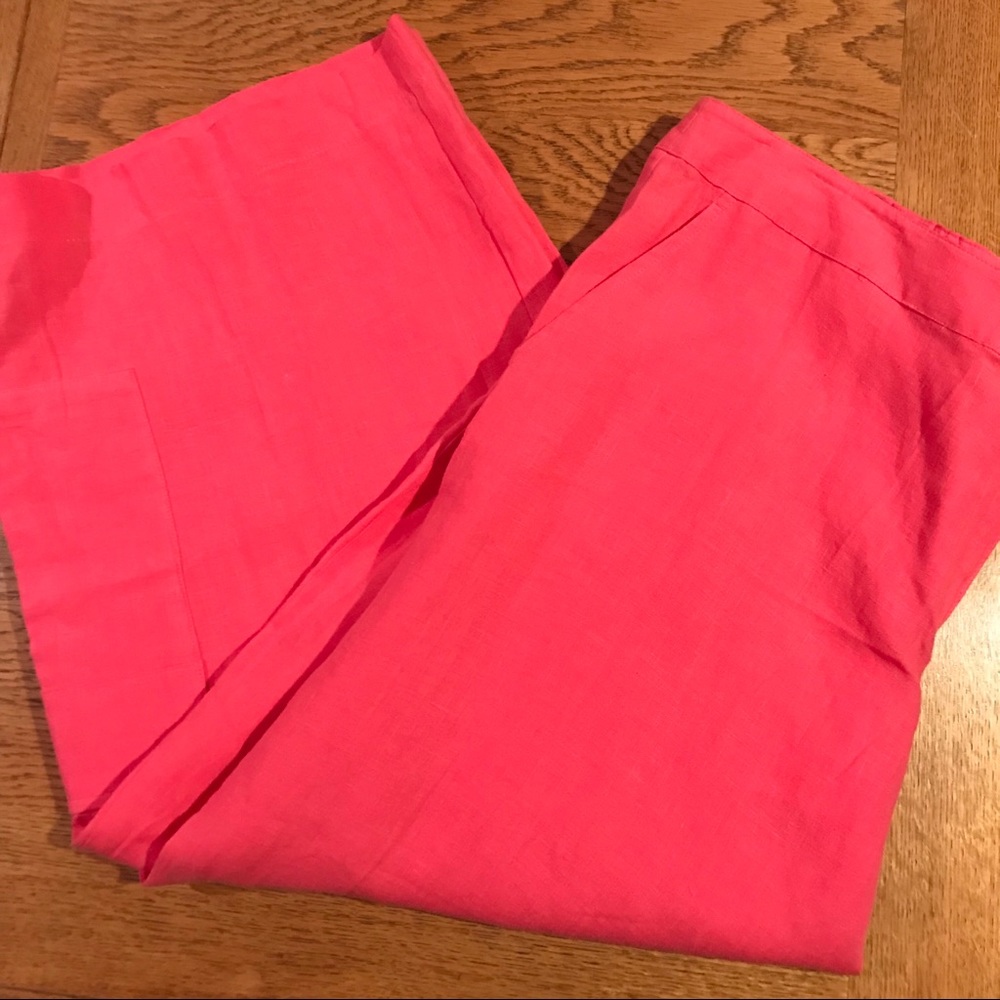 NWT Linen Cropped Cargo Pants