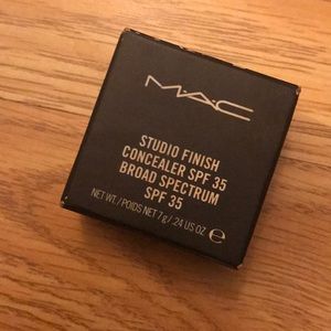 MAC Studio Finish Concealer NW50