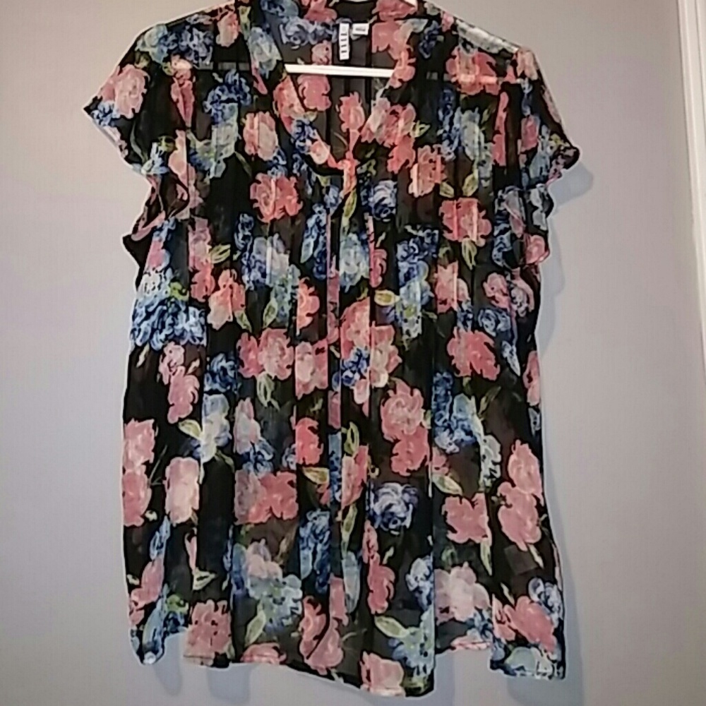 ELLE sheer floral top