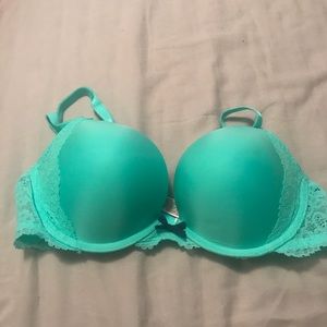 Brand new, never worn Victoria’s Secret bra