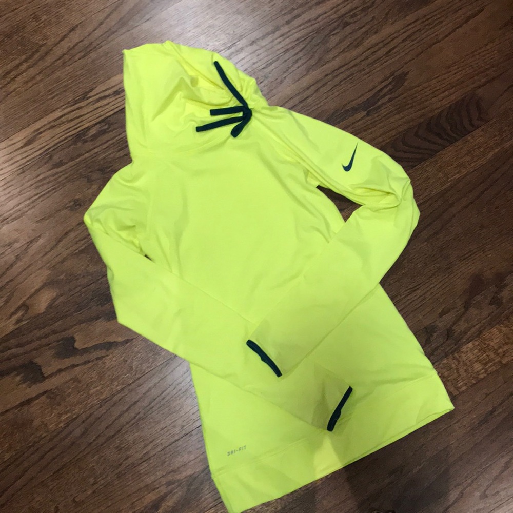 Nike pullover