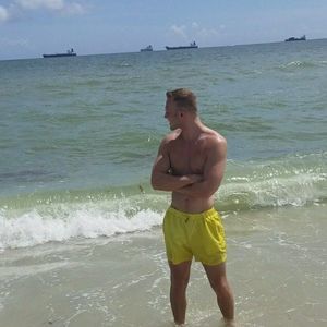 Meet your Posher, Christopher