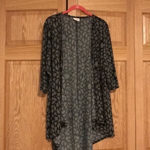 LulaRoe Lindsey cardigan