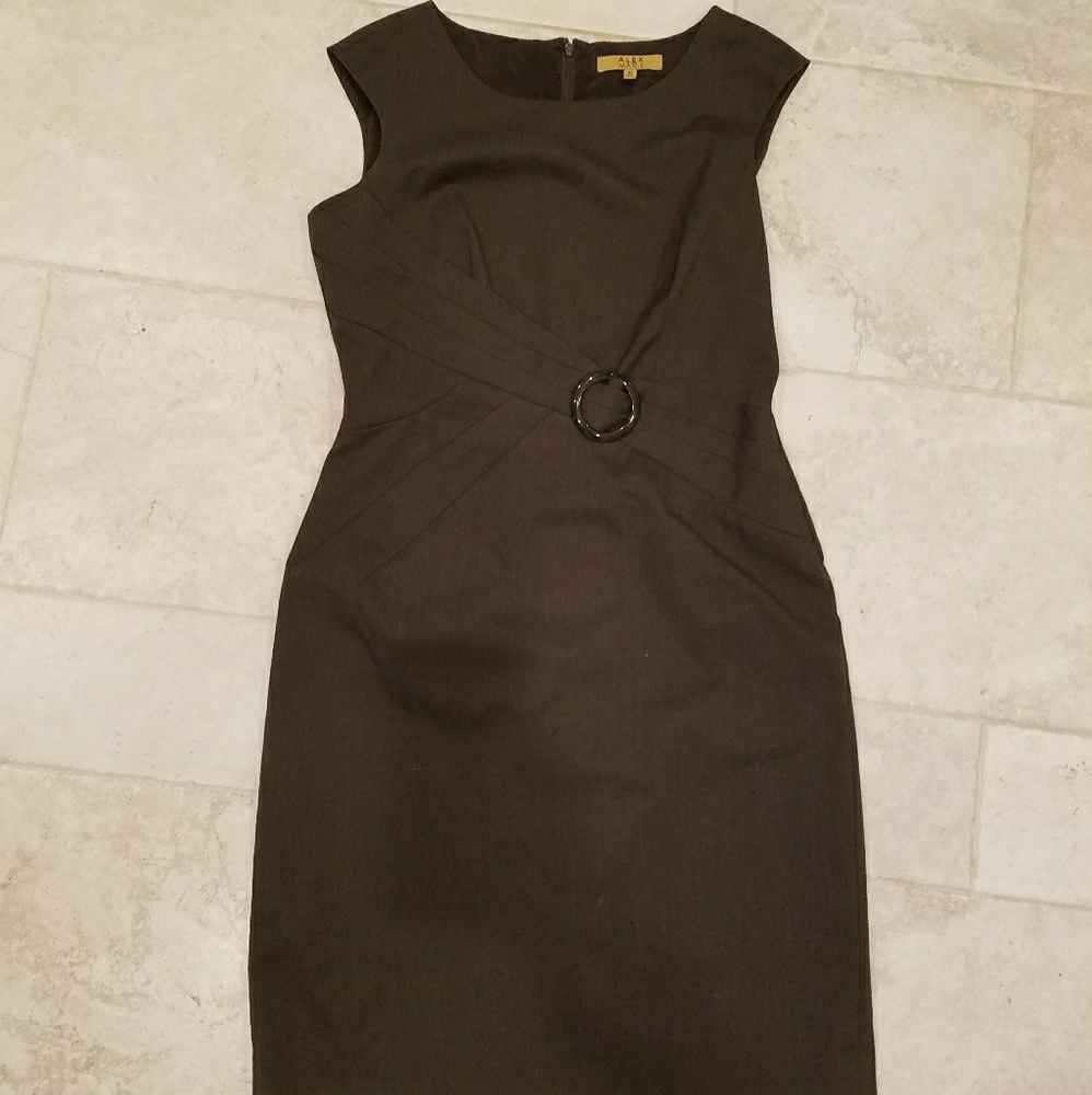 Flattering Alex Marie sz 10 lined dress