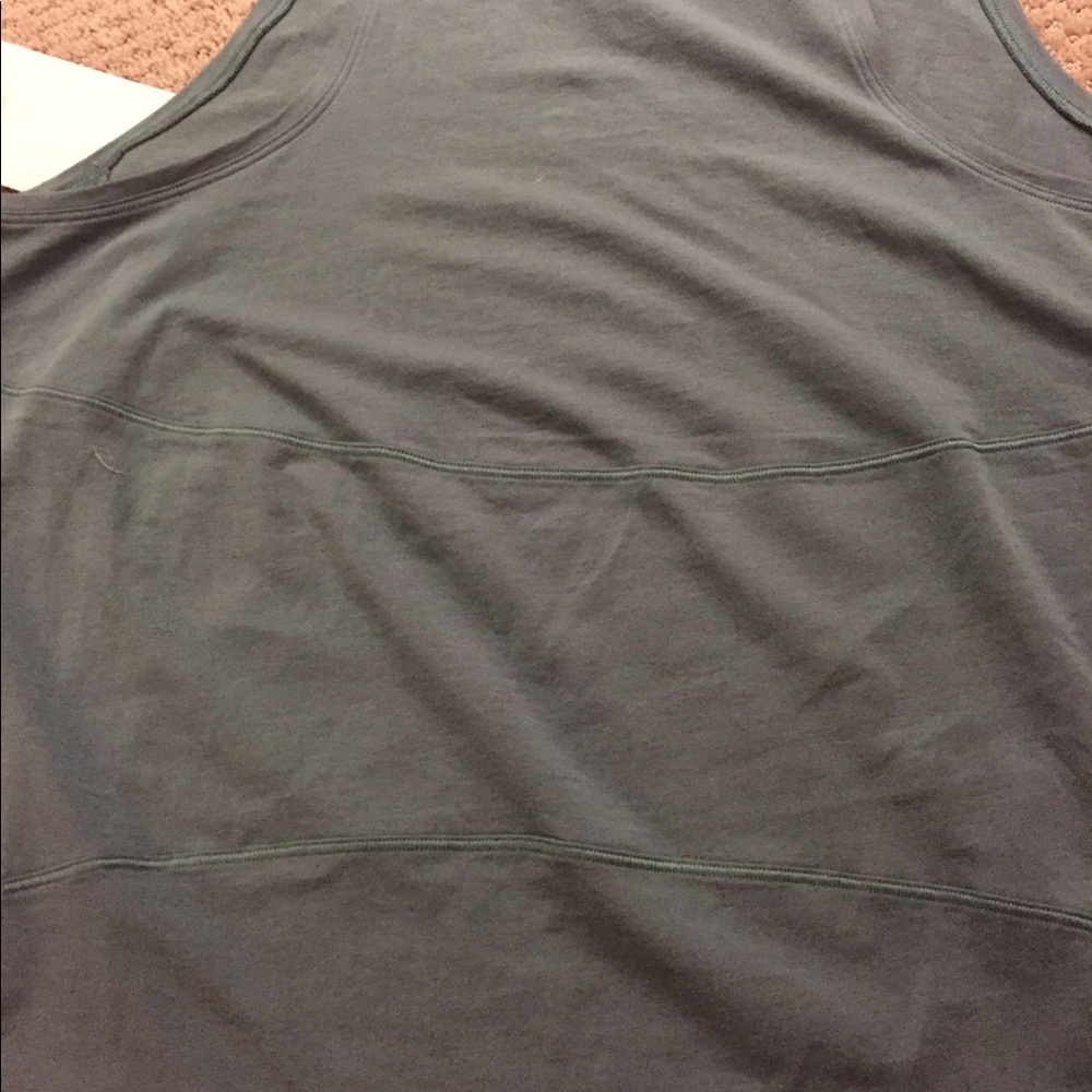 Lululemon Teal Tank Size 10 - Picture 4 of 4