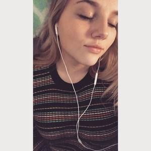 Meet your Posher, Sara