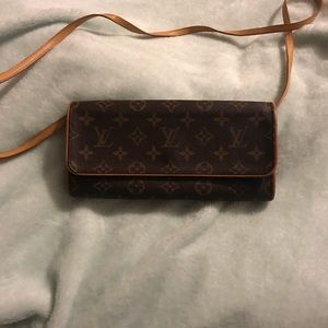 Authentic Louis Vuitton crossbody