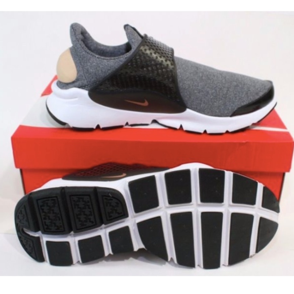 Women's Nike Sock Dart SE (Sz 8) - Picture 7 of 8